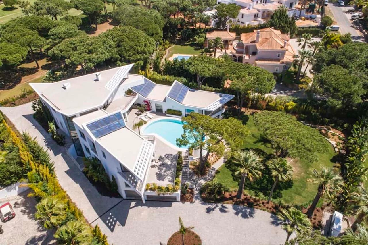Modern villa located in the heart of Algarve photo 2