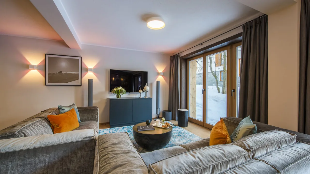 Tastefully designed apartment in exclusive estate photo 5