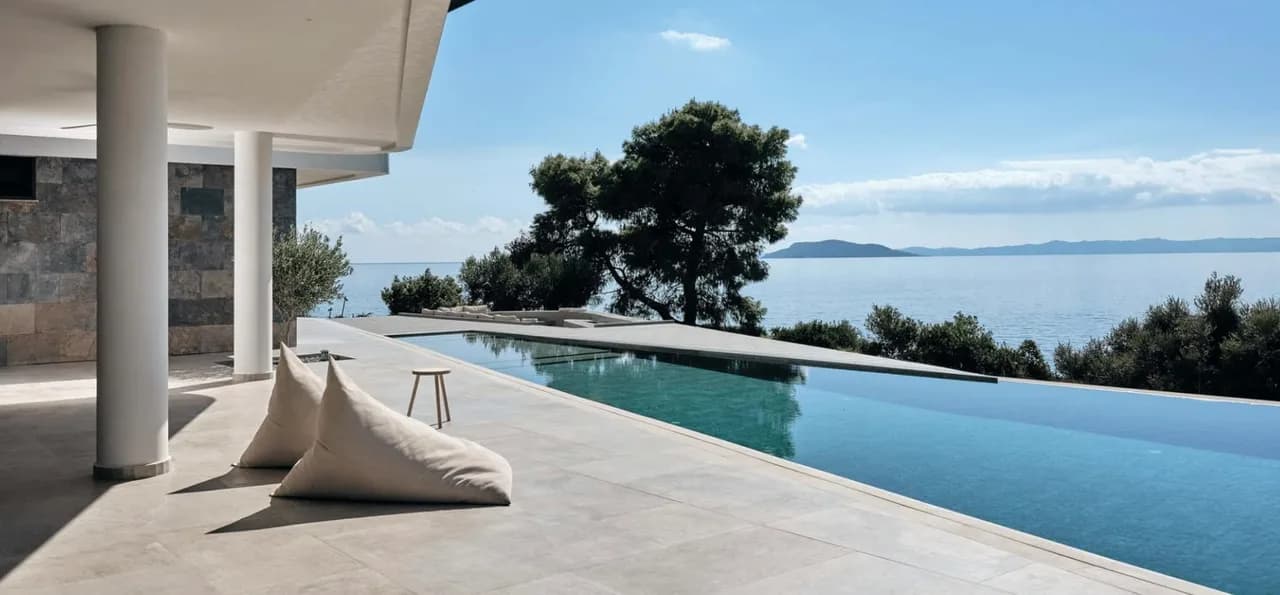 Stunning villa with heated infinity pool
