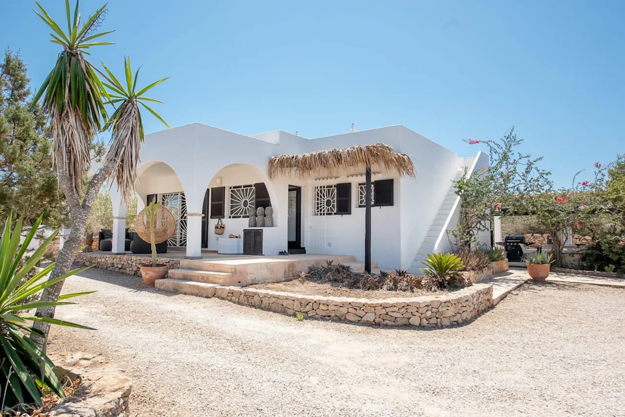 Wonderful chic villa near the beach photo 2