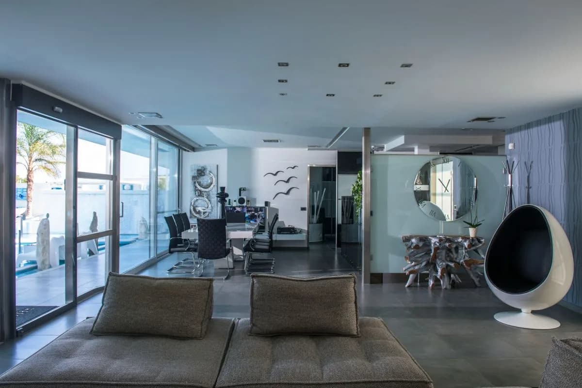 MAJESTIC VILLA WITH UNIQUE AMENITIES photo 4