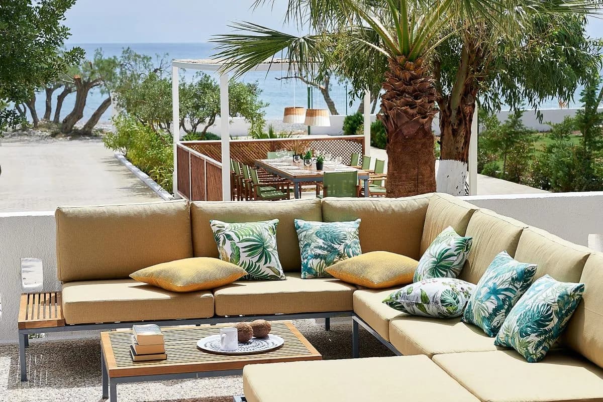WONDERFUL BEACHSIDE MANOR WITH POOL photo 2