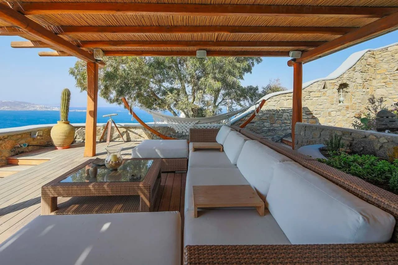 Classic And Contemporary Mykonos Luxury Villa photo 3