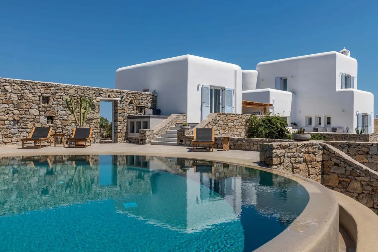 Mykonos Upscale Villa With Grand Views