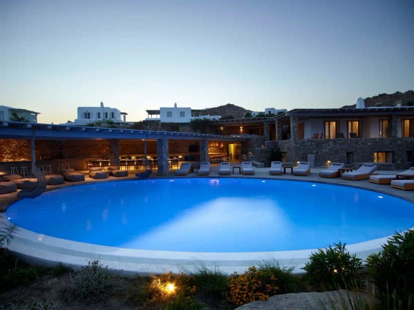 Stunning Mykonos Villa With Luxury Amenities