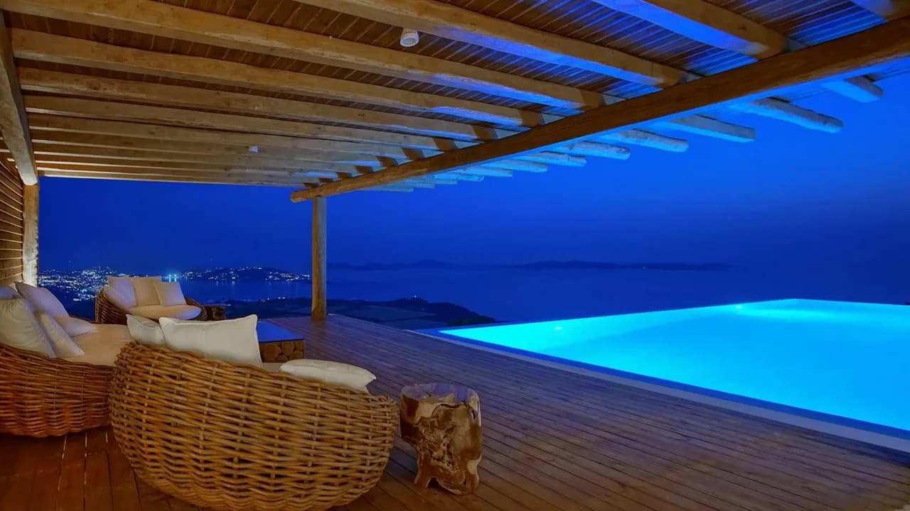 Exquisite Luxury Estate Perfect For Large Group photo 5