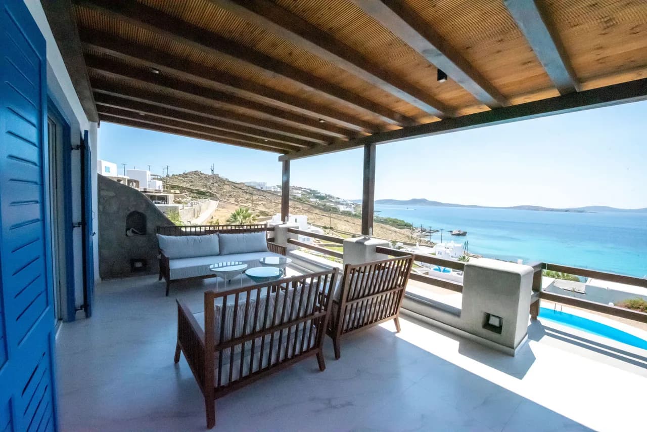 Cozy villa facing directly to the sunset photo 2