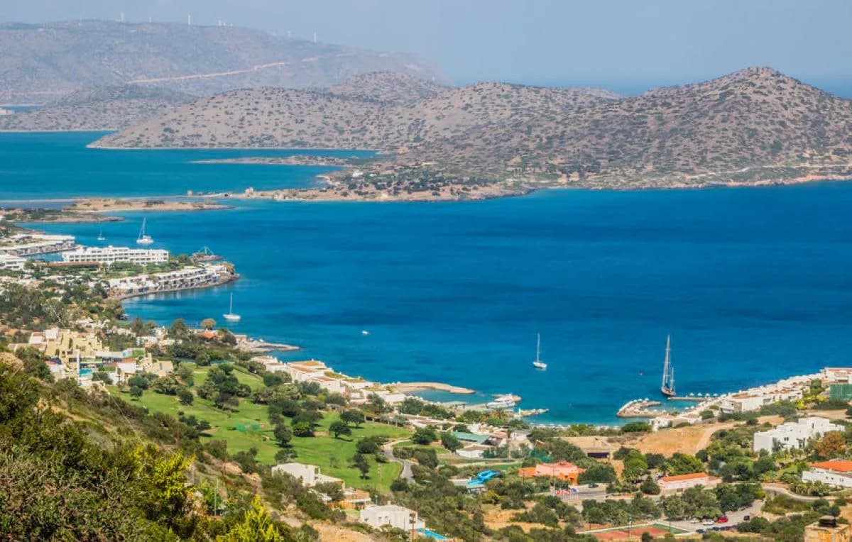 WONDERFUL HOLIDAY VILLA WITH STUNNING SCENERY photo 2