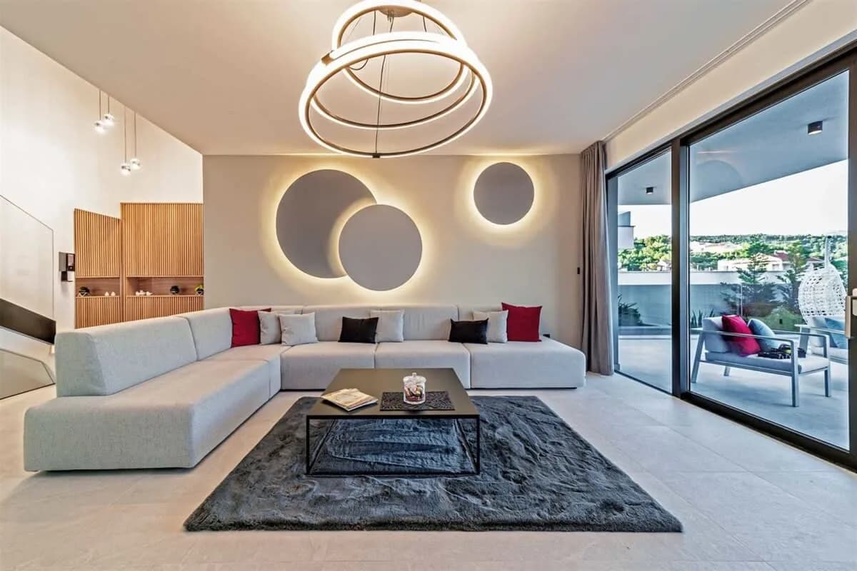 Modern Villa With Indoor Swimming Pool photo 2