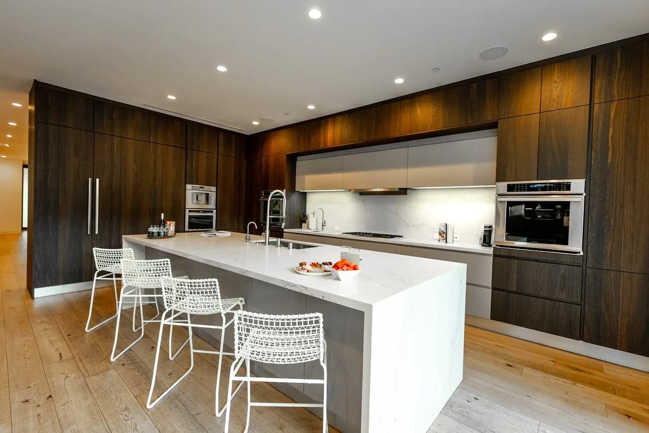 Opulent Modern Melrose Escape photo 4