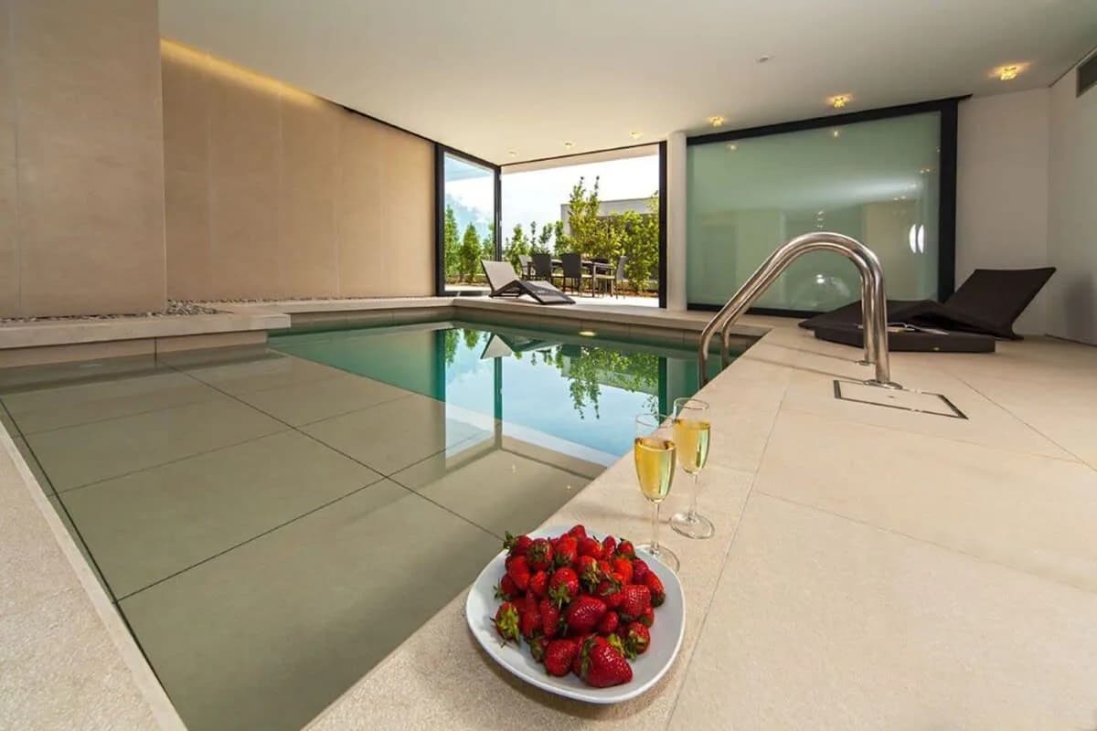Croatian Villa in perfect location with blue ocean photo 4