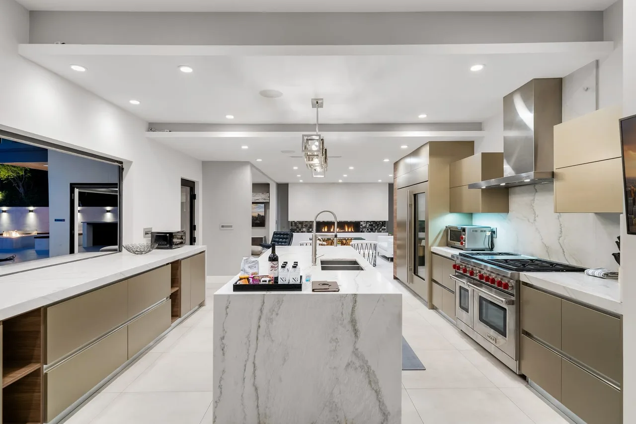 Modernisitc Masterpiece Mansion In Tarzana photo 3