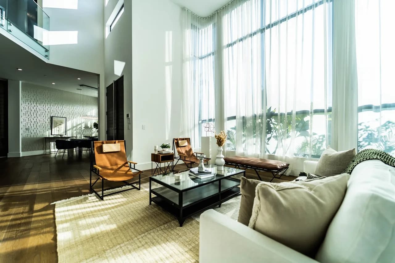 Exceptional Encino Getaway photo 2