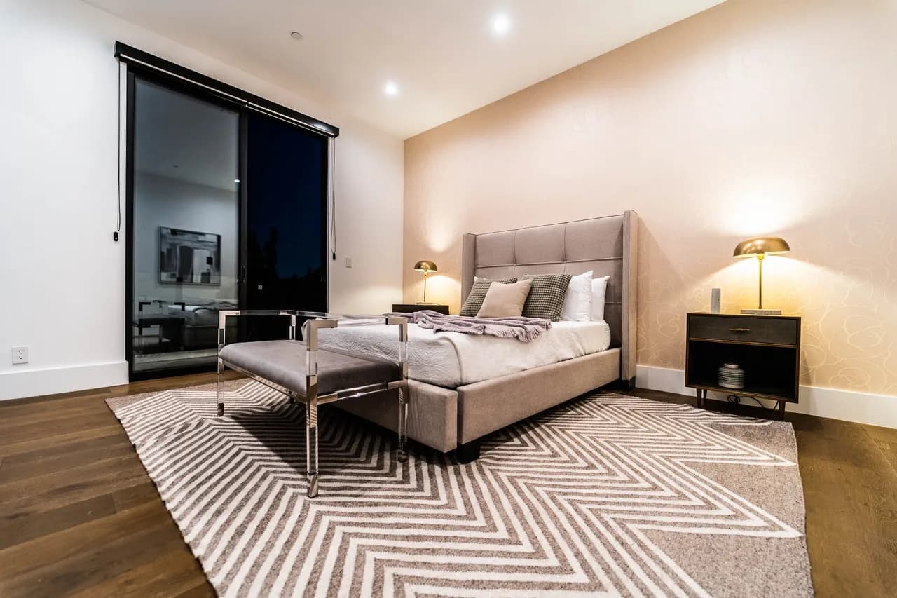 Exceptional Encino Getaway photo 4