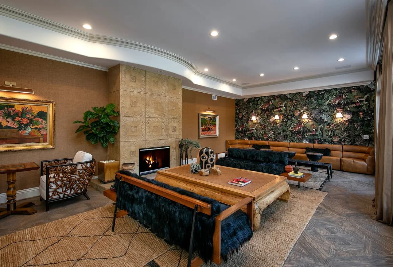 Sophisticated Grand Mansion In Prime Beverly Hills photo 2