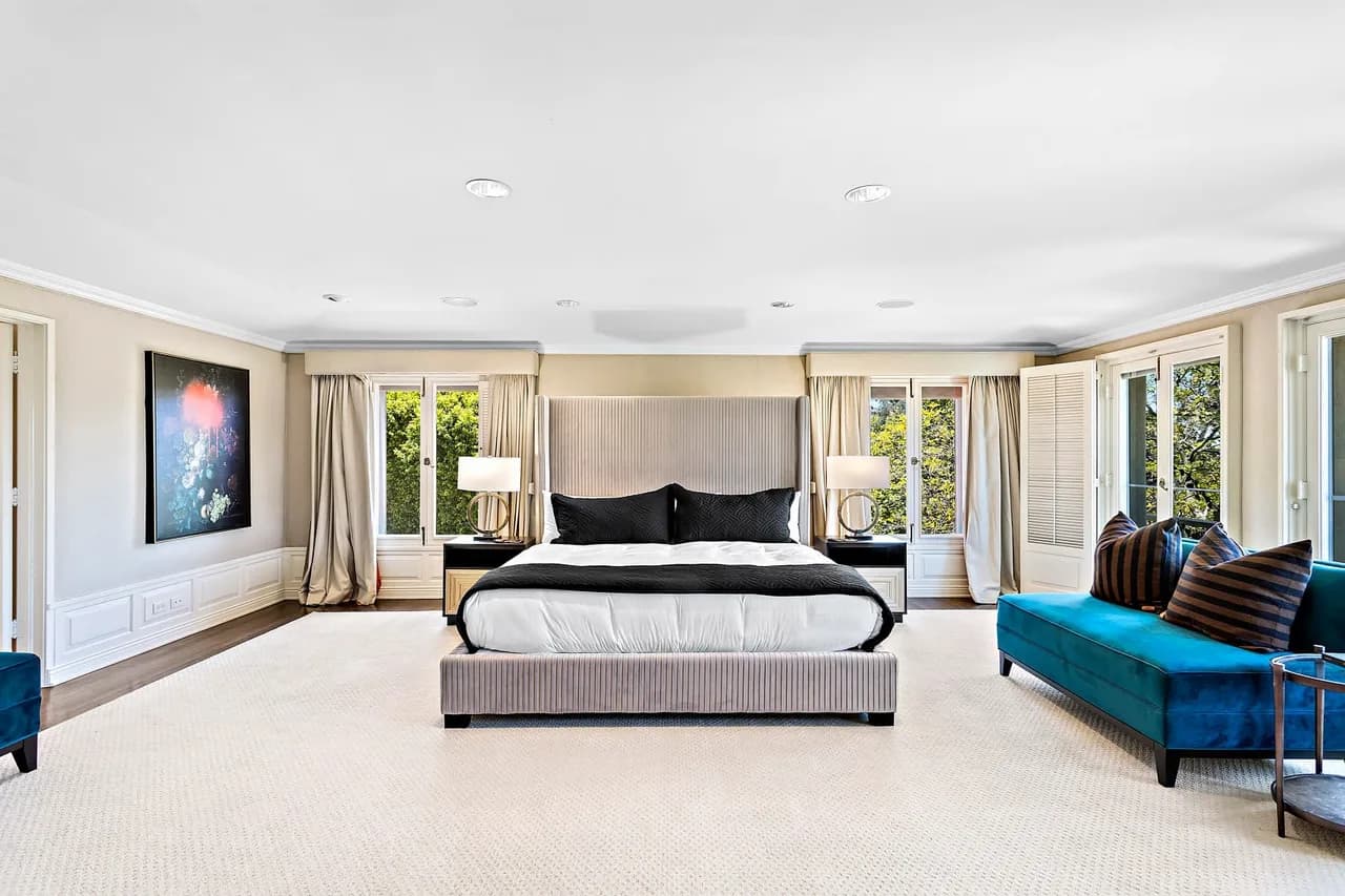 Mediterranean Style Villa In Bel Air photo 5