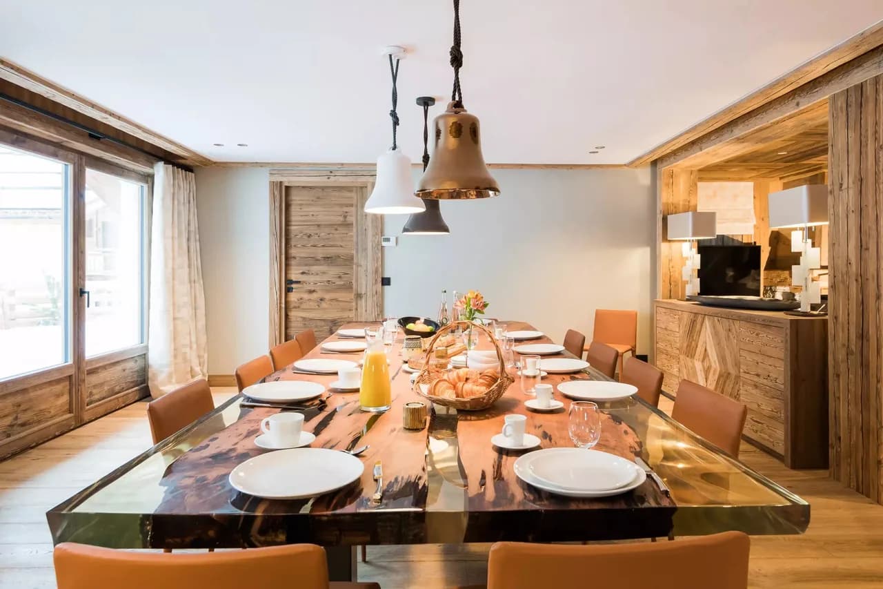Mountain view chalet near ski slopes photo 5