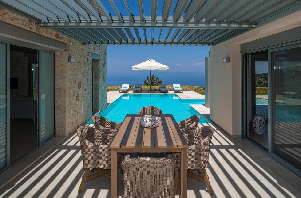IMPRESSIVE LUXURIOUS VILLA WITH PANORAMIC VIEWS photo 5
