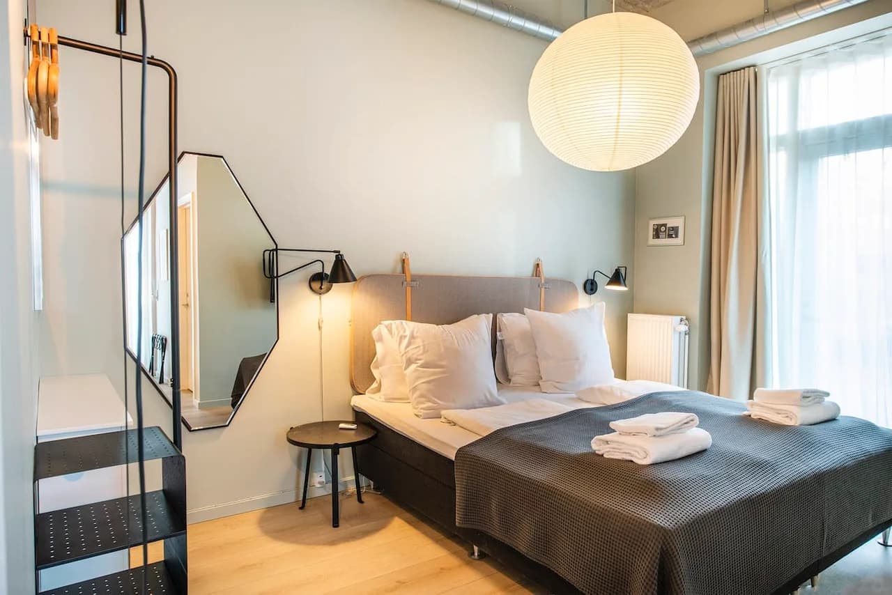 BRIGHT BEAUTIFUL APARTMENT CLOSE TO THE BEACH