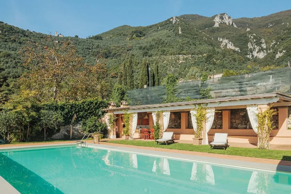 Elegant villa with harmonious settings photo 4