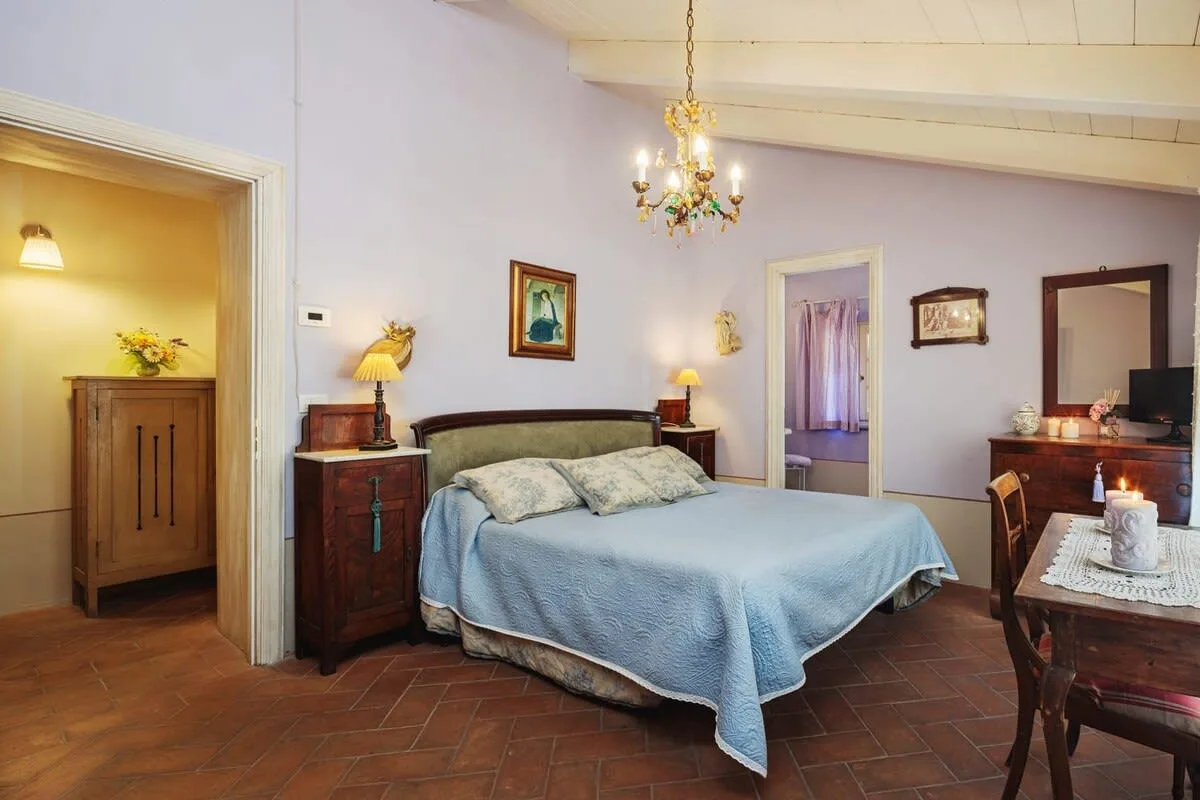 Elegant villa with harmonious settings photo 5