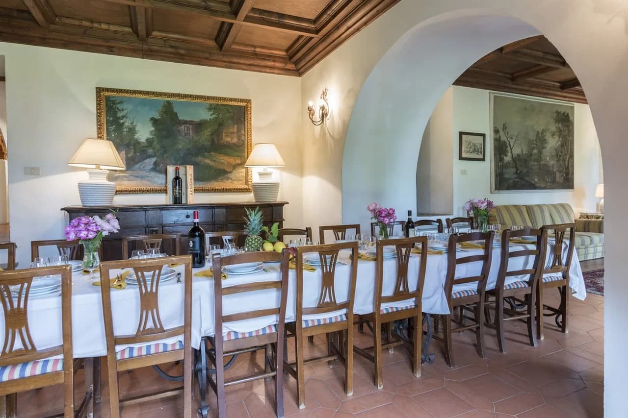 Prestigious Villa in an Idyllic Location photo 4