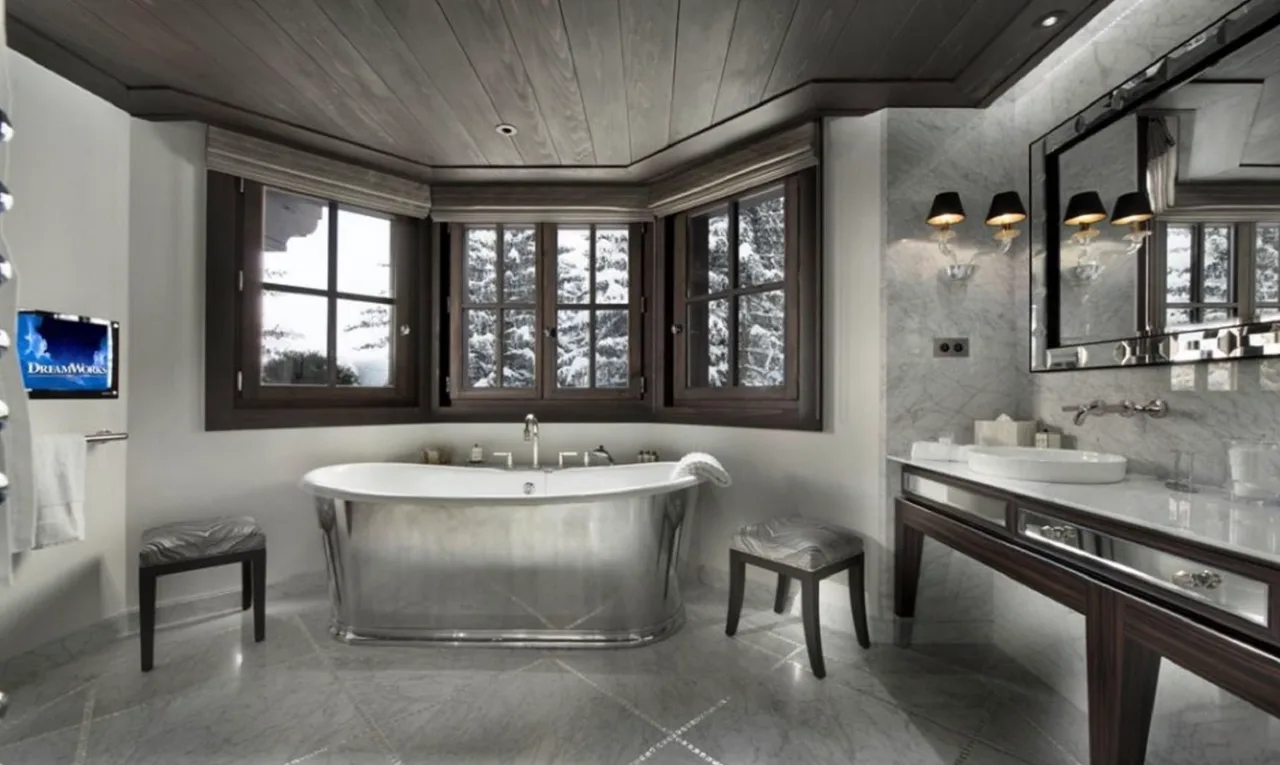 Expertly designed high-end chalet photo 5