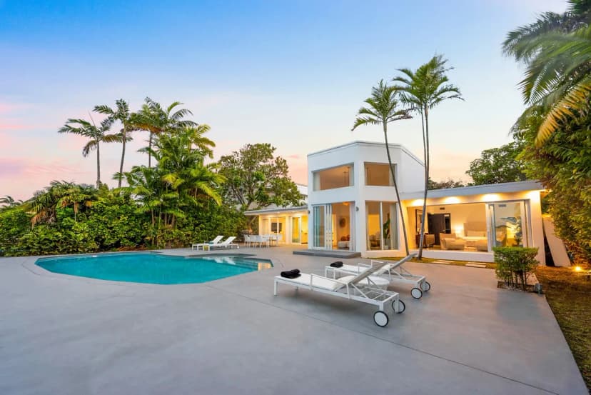 Upscale Waterfront Miami Villa