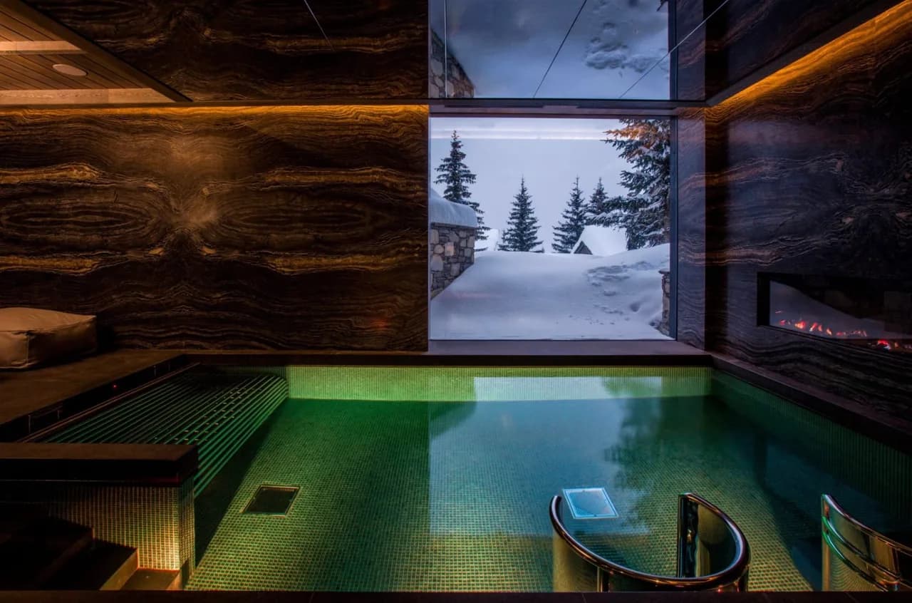 Majestic chalet with unique style photo 2