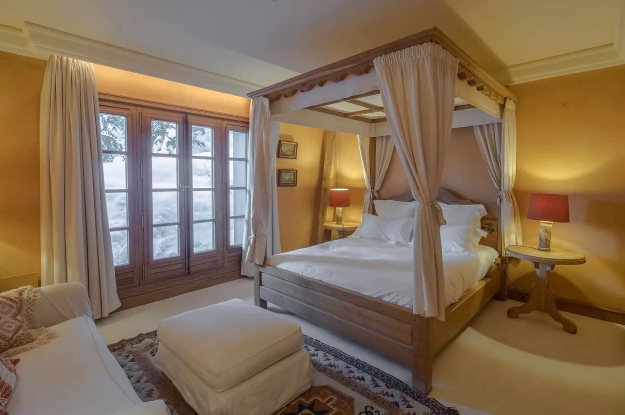 Refined chalet with wellness area photo 5