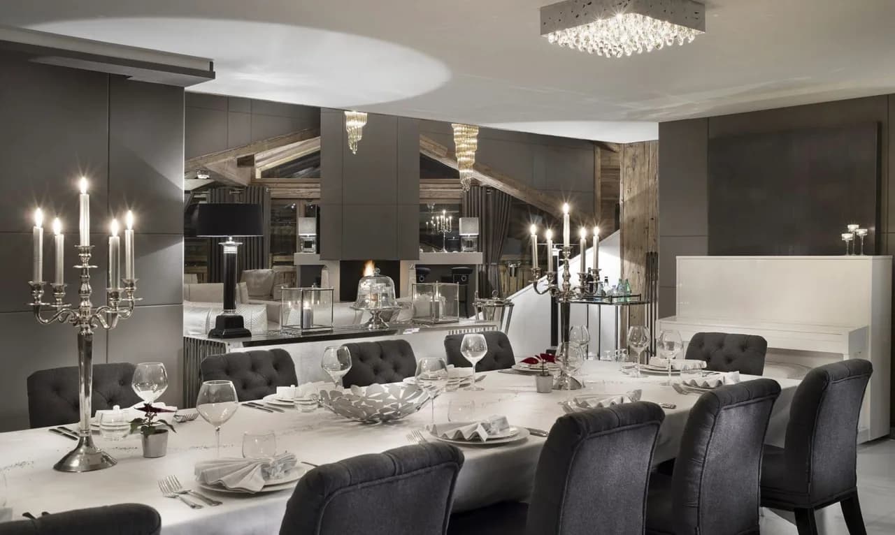 Authentic chalet with luxurious atmosphere photo 2