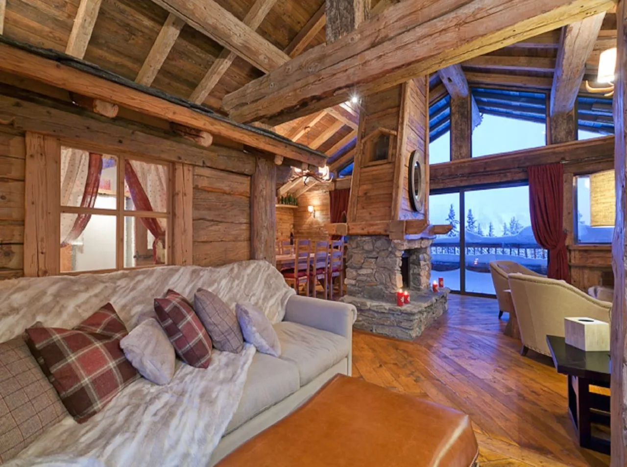 Chalet decorated with the best refinement photo 5