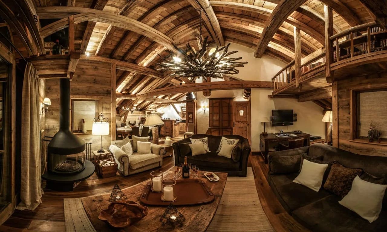 Amazing chalet in a very private area photo 2