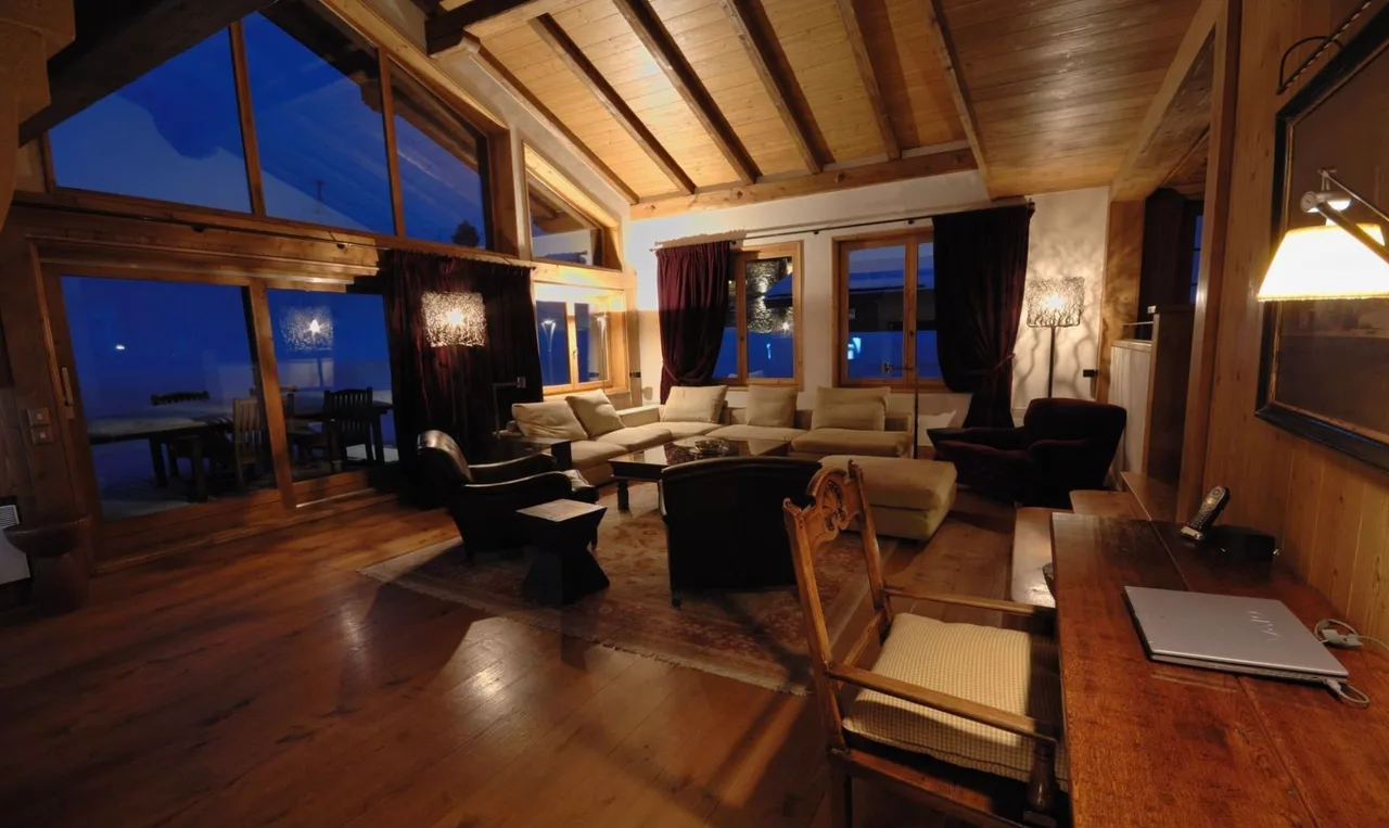 Exceptional chalet right on the slope of Belvedere photo 2