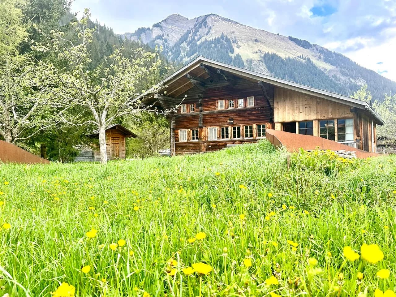 Top-notch Gstaad Chalet with supreme interior