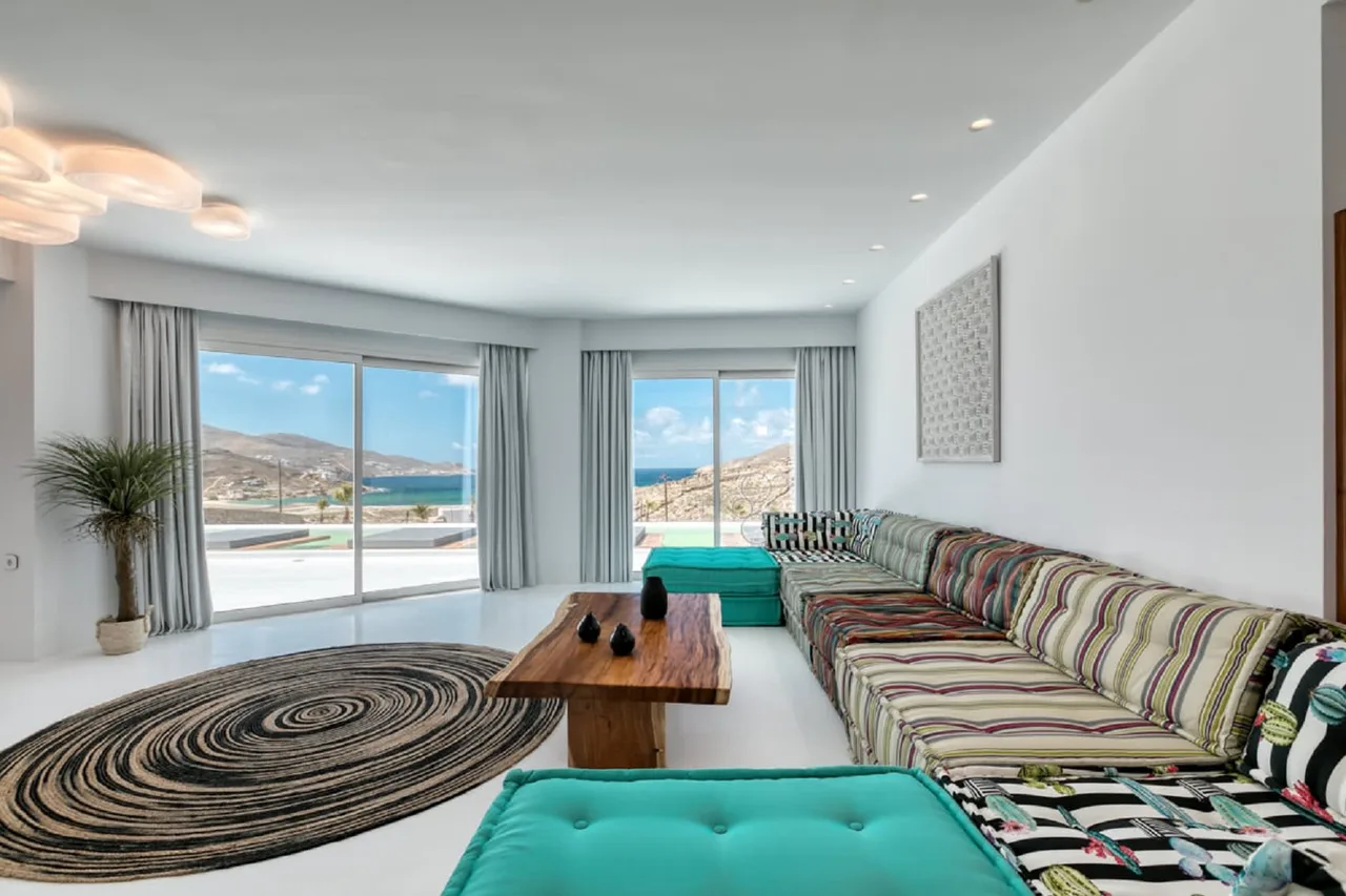 High Aesthetics Villa That Offers Best Relaxation photo 2