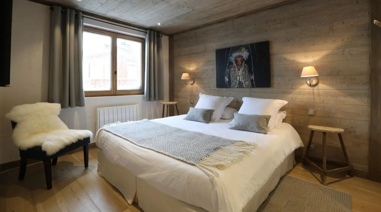 Chalet located in a true oasis of nature photo 3