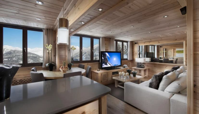 Stunning apartment with panoramic views