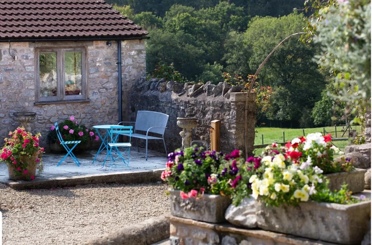 Light And Airy Farmhouse With Relaxing Vibe photo 5