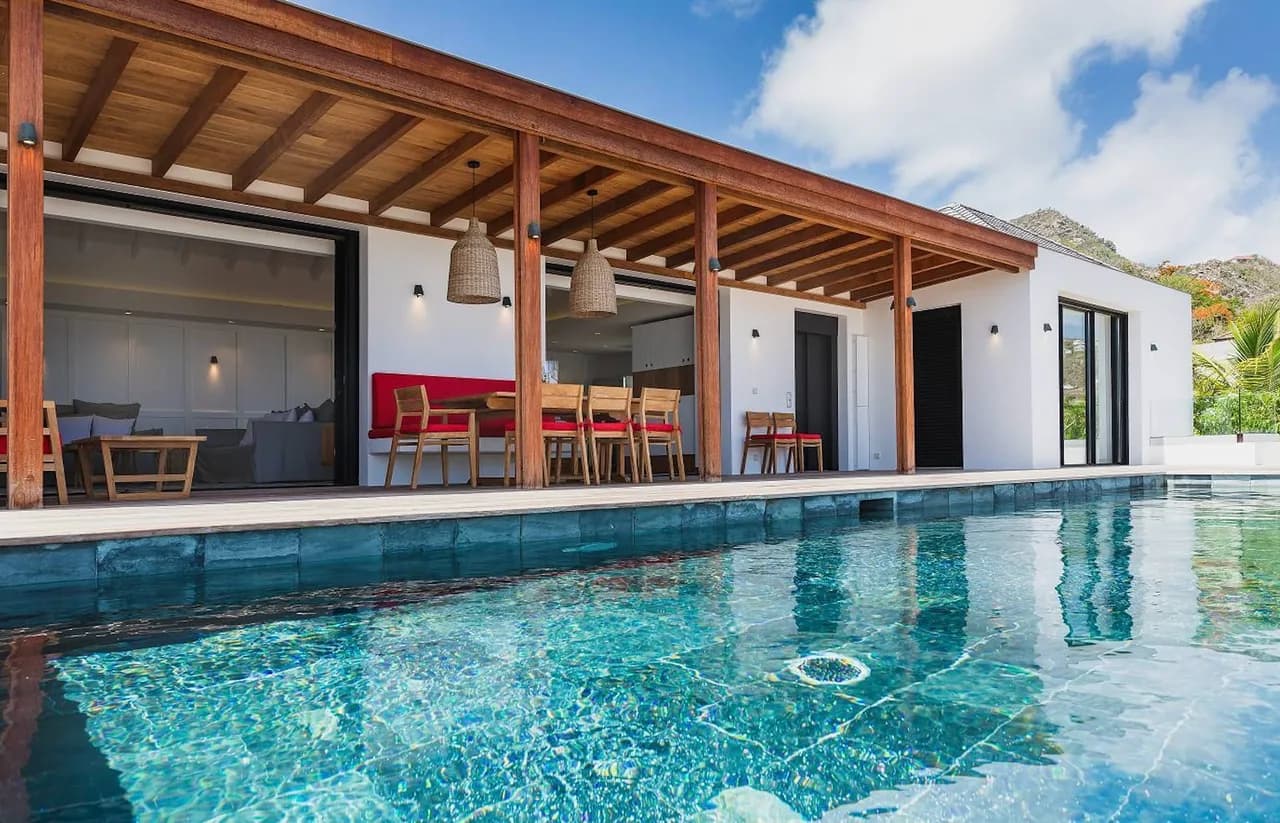 Exceptional villa with utmost luxury photo 2
