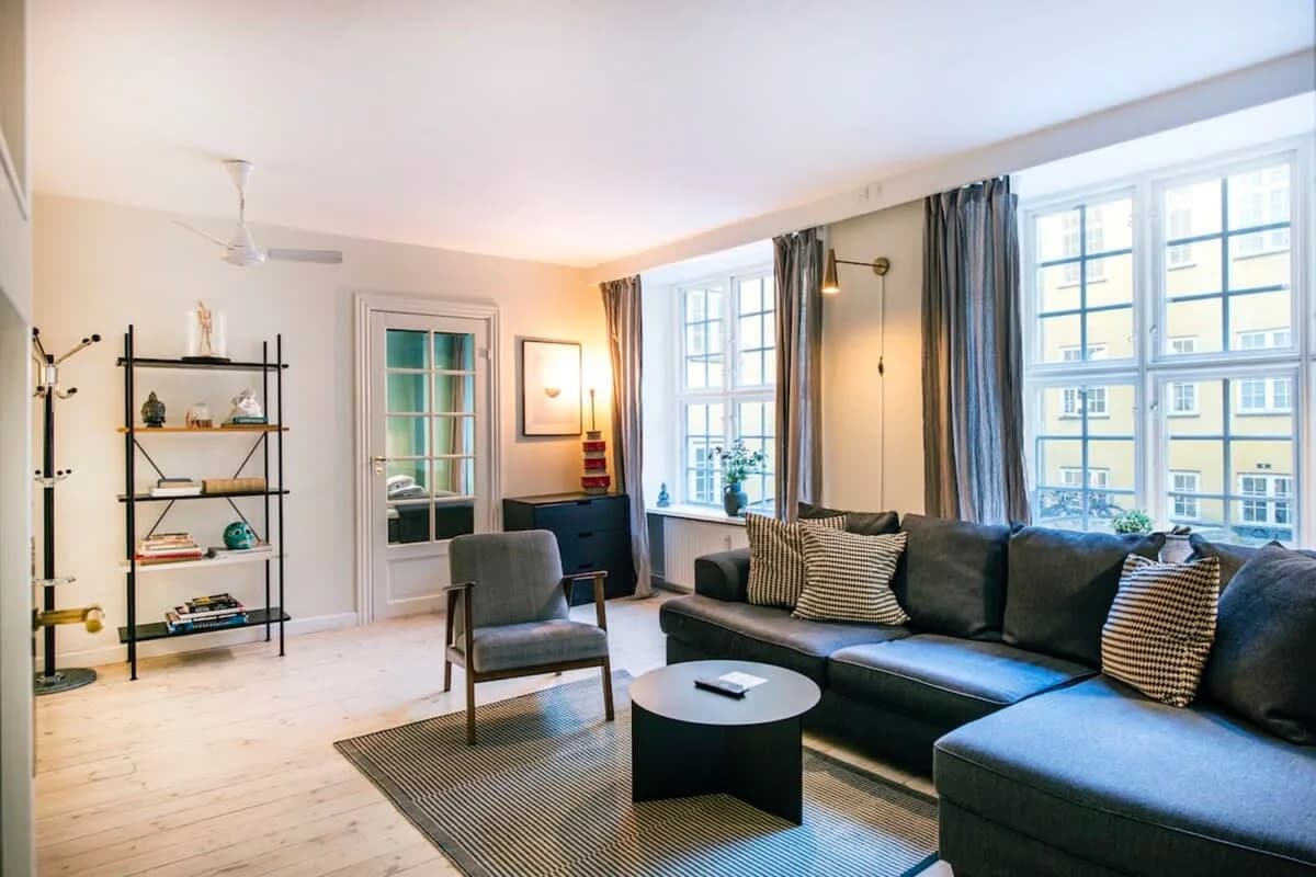 Stylish and Brand New Flat at the Best Location photo 3