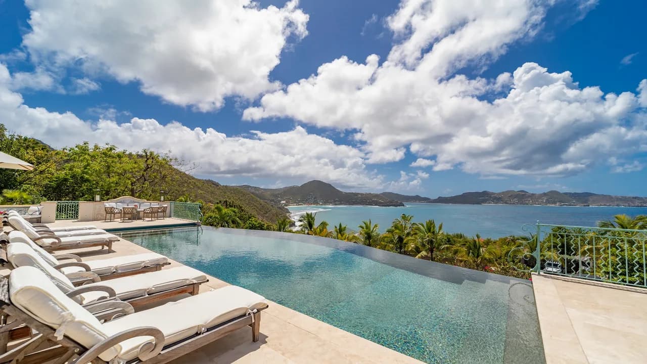 Large Villa with Breathtaking View