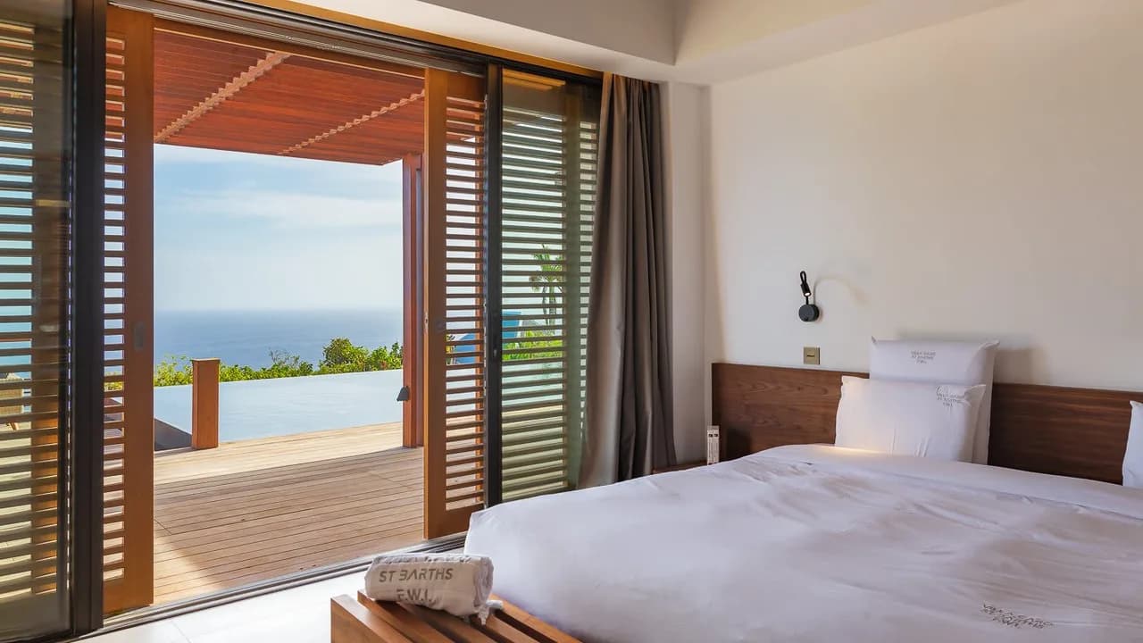 Ultimate Villa with Contemporary Style photo 5