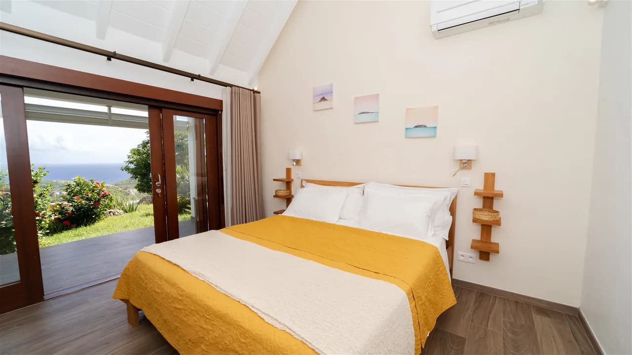 Superb Villa with Impressive View photo 3