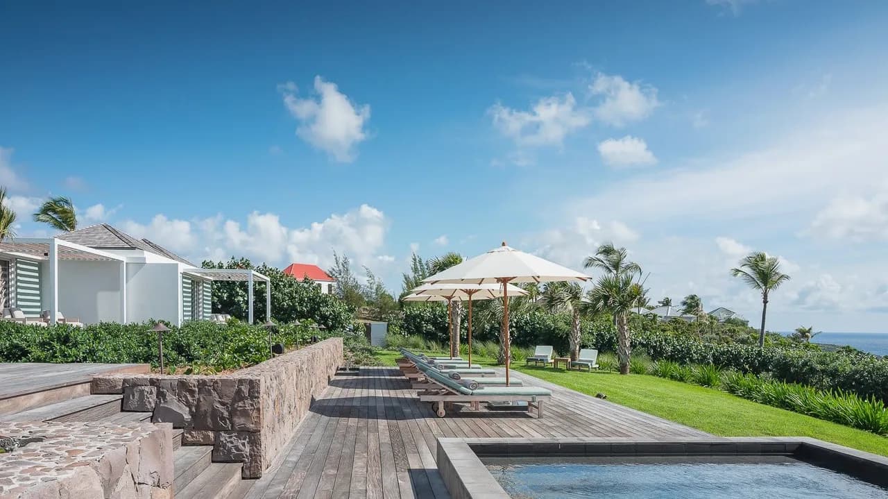 Ideally located Prestigious Villa photo 2