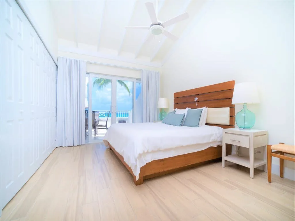 Beachfront Three Bedroom Penthouse in Cayman