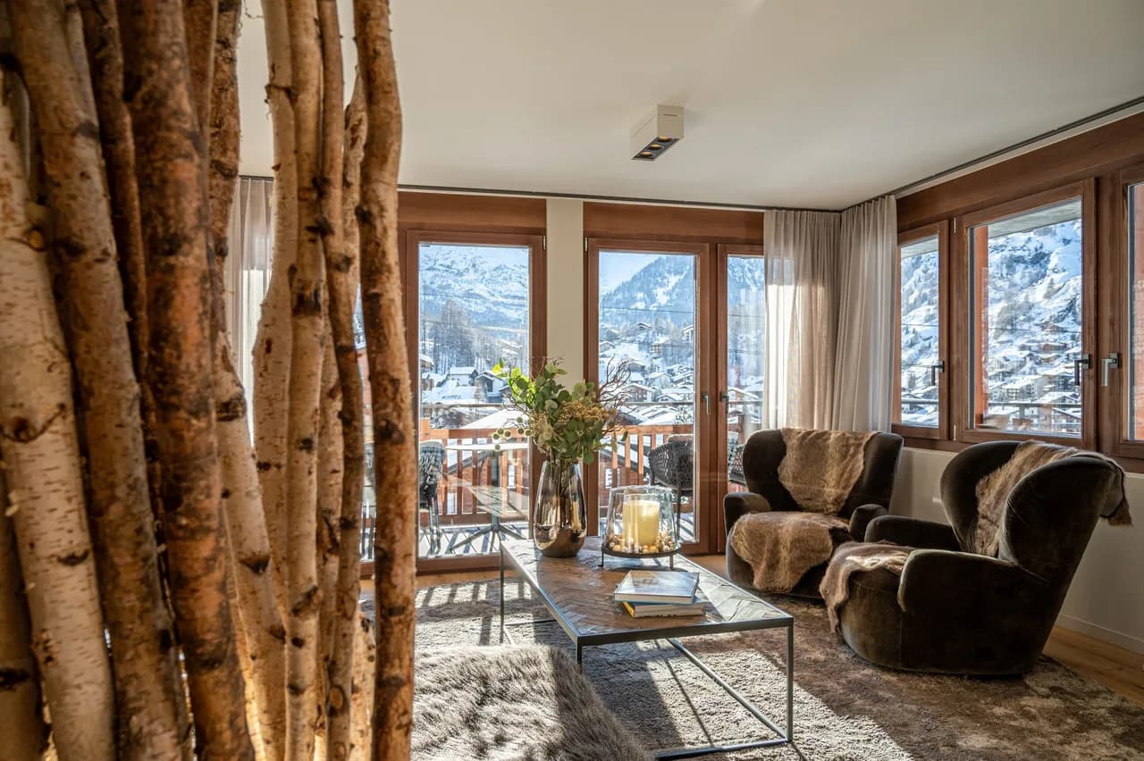 Beautifully High-quality Finish Apartment
