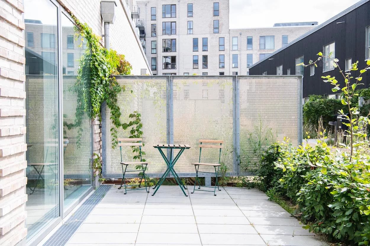 GROUND FLOOR MODERN DANISH APARTMENT