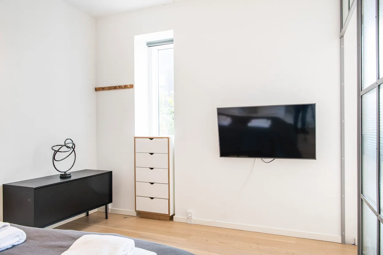 GROUND FLOOR MODERN DANISH APARTMENT photo 4