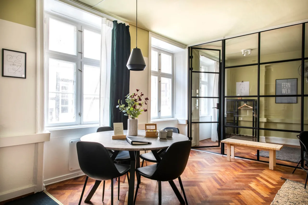 Cute 2BR apartment in a fantastic location photo 3